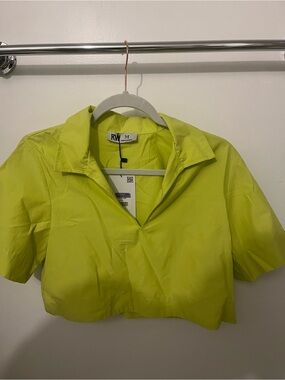 Review Neon Yellow Cropped Collared Top